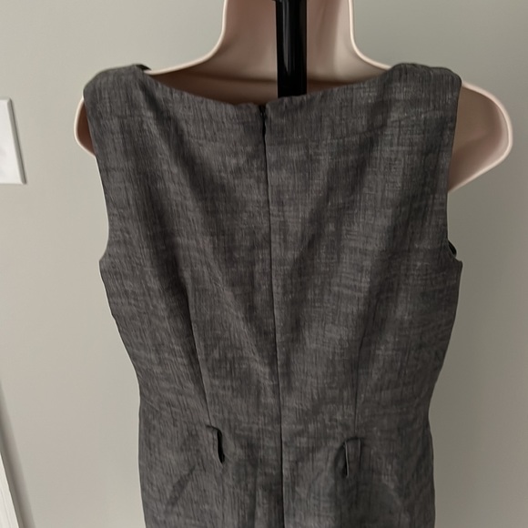 Short Sleeve Blazer and Sleeveless Dress - Picture 6 of 7